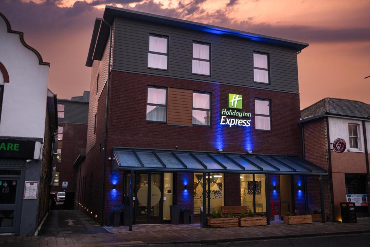 Holiday Inn Express - Fleet By Ihg Ngoại thất bức ảnh
